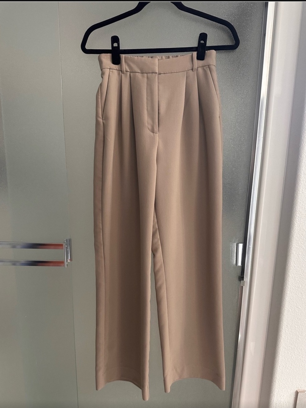 Abercrombie Woman’s Sloan Tailored Pants size 27/4R